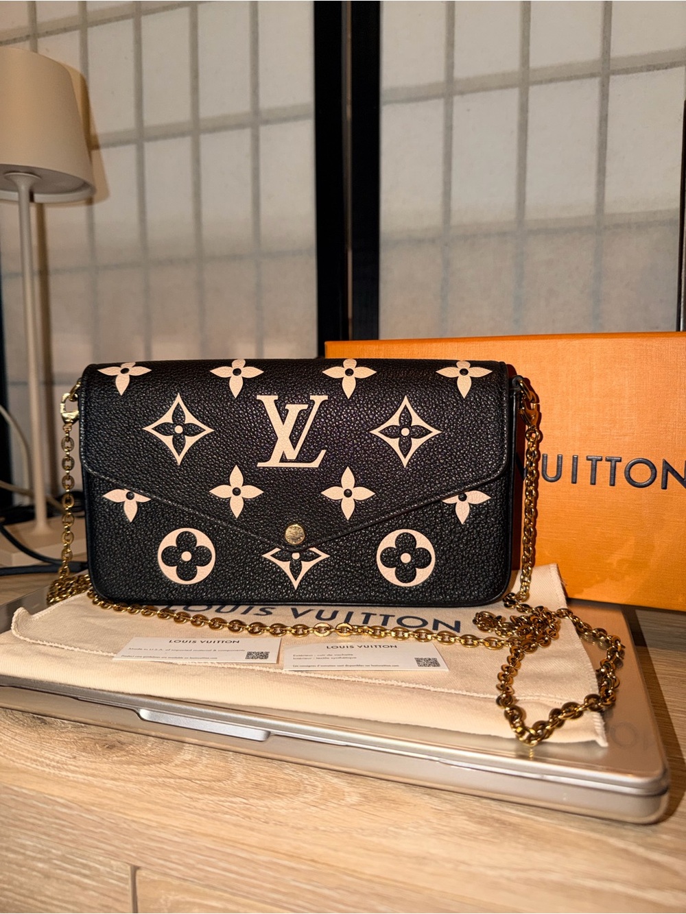 Louis Vuitton Pochette Félicie Black / Beige Empreinte Pre-loved